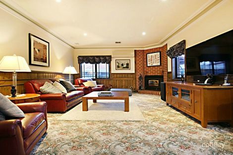 Property photo of 7 Sturt Court Taylors Lakes VIC 3038