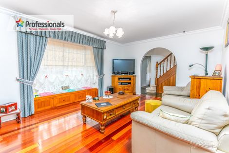 Property photo of 3 Omega Place St Clair NSW 2759