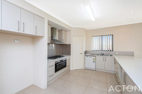 Property photo of 5 Victor Drive Madora Bay WA 6210