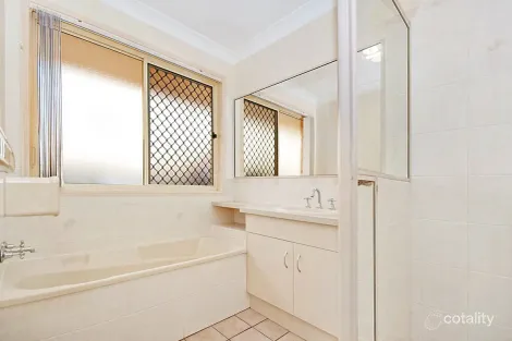 Property photo of 2 Rothfall Chase Aroona QLD 4551