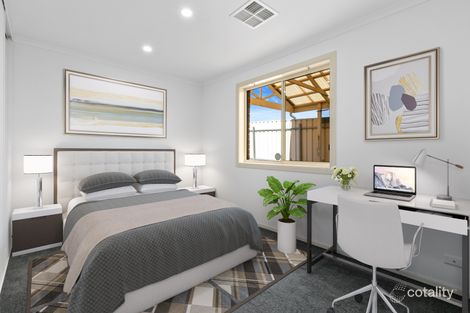 Property photo of 2 McGuire Court Hackham SA 5163