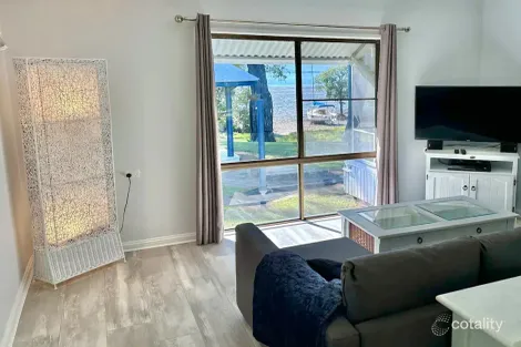 Property photo of 12 The Esplanade Karragarra Island QLD 4184