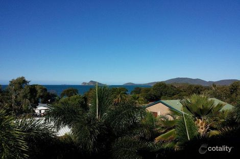 Property photo of 13 Roseric Crescent Hideaway Bay QLD 4800
