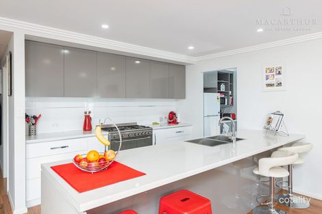 Property photo of 26 Barton Avenue Lloyd NSW 2650