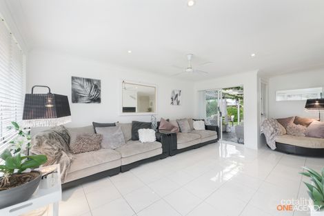 Property photo of 3 Cinnabar Close Caves Beach NSW 2281