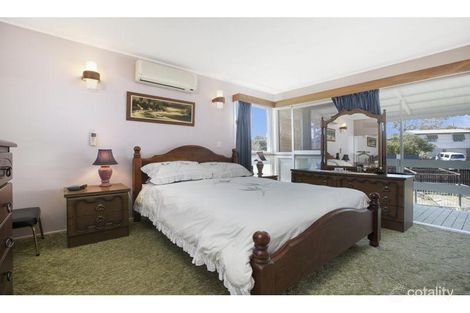 Property photo of 2 Brierty Street Wynnum West QLD 4178