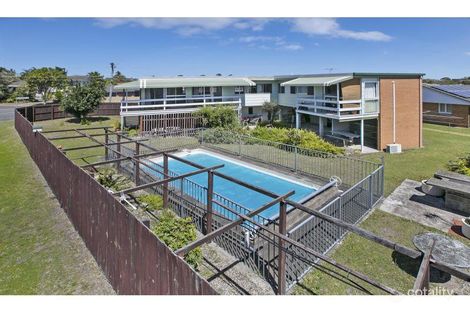 2 Brierty St, Wynnum West, QLD 4178
