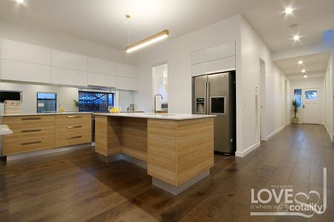 Property photo of 12 Arlington Street Reservoir VIC 3073