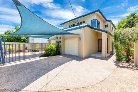 Property photo of 2/21 Purli Street Surfers Paradise QLD 4217