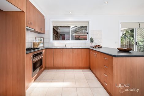 Property photo of 33 Pimelea Way Hillside VIC 3037