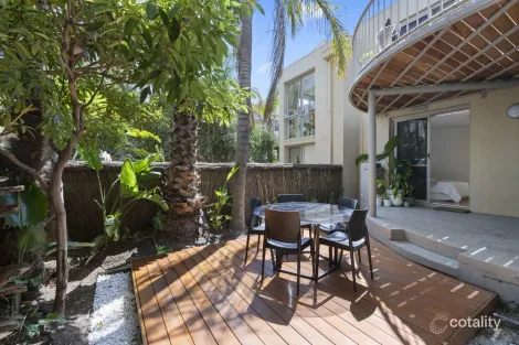 Property photo of 6/59-61 Ormond Esplanade Elwood VIC 3184