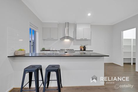 Property photo of 9 Tuncurry Road Point Cook VIC 3030