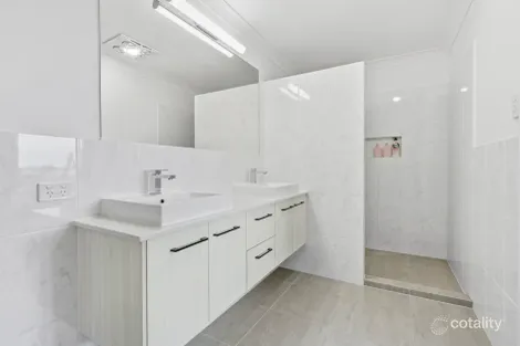 Property photo of 4 Girvan Lane Belivah QLD 4207