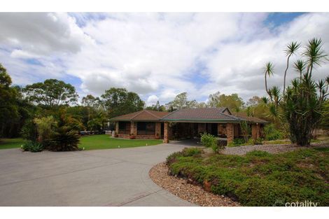 Property photo of 28 Emerald Drive Southside QLD 4570