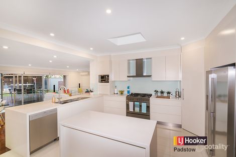 Property photo of 5 Seidel Avenue Picnic Point NSW 2213