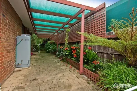 Property photo of 207 Shaws Road Werribee VIC 3030