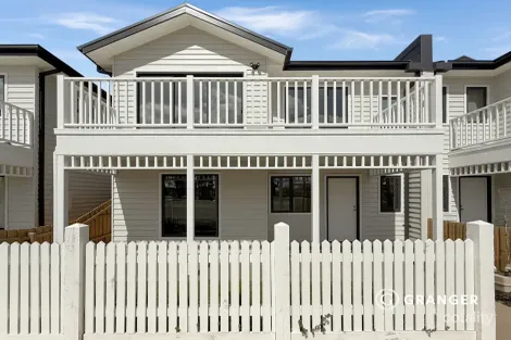 8 LAANECOORIE WALK, EYNESBURY, VIC 3338