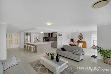 Property photo of 18 Bellevue Place Black Head NSW 2430