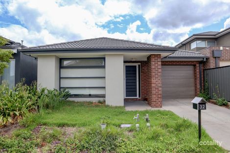 Property photo of 32 Admiration Drive Craigieburn VIC 3064