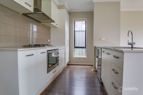 Property photo of 32 Admiration Drive Craigieburn VIC 3064