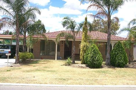 Property photo of 9 Knaphill Heights Mirrabooka WA 6061