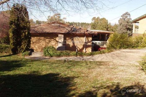 Property photo of 16 Baracchi Crescent Giralang ACT 2617