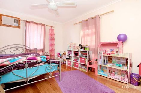 Property photo of 24 Hafey Crescent Hoppers Crossing VIC 3029