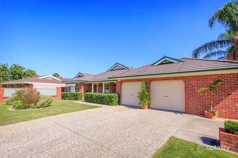 Property photo of 7 Privett Place Lavington NSW 2641