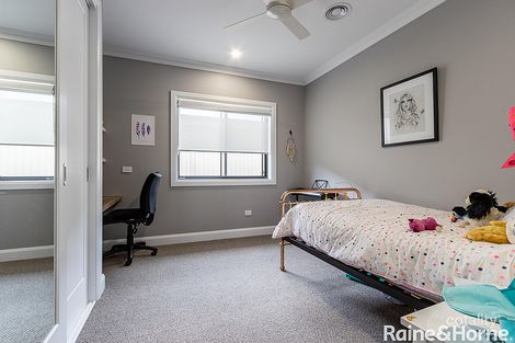 Property photo of 102 Wentworth Drive Kelso NSW 2795