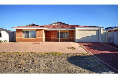 42 Cleveland Ct, Marangaroo, WA 6064