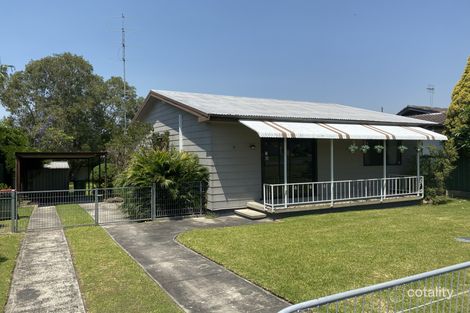 Property photo of 4 Merrendale Avenue Gorokan NSW 2263