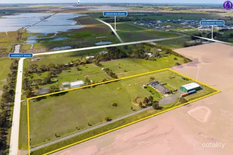 145 Harriott Rd, Charlemont, VIC 3217