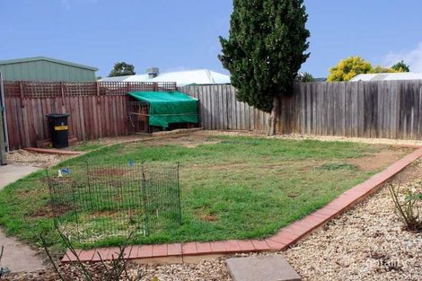 Property photo of 18 Thoroughbred Avenue Werribee VIC 3030