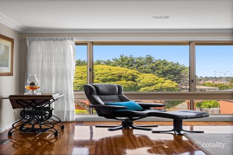 Property photo of 6 Georgette Crescent Endeavour Hills VIC 3802