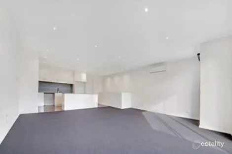 Property photo of 2/4 Vangelica Way South Morang VIC 3752