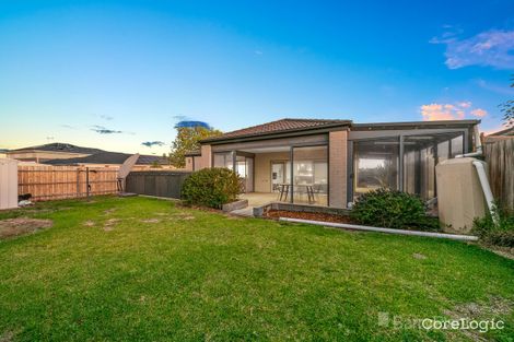 Property photo of 76 Webster Way Pakenham VIC 3810