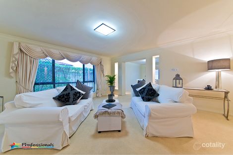 Property photo of 11 Van Dyke Crescent McDowall QLD 4053