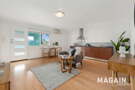 15/6 PINE AVE, GLENELG NORTH, SA 5045