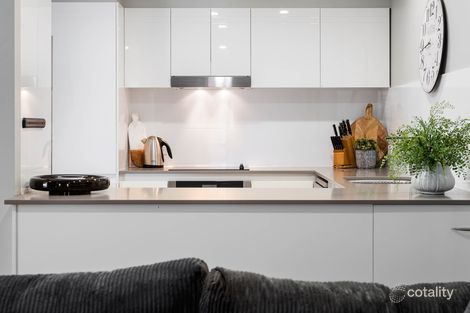 Property photo of 2/6 Rosalind Avenue Paradise Point QLD 4216