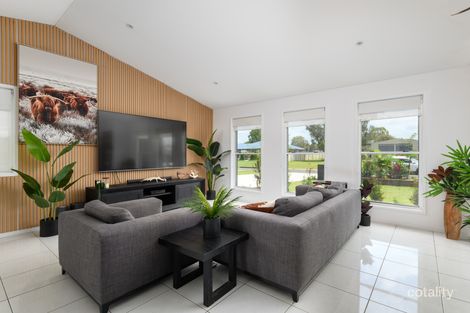 Property photo of 64 Fyshburn Drive Cooloola Cove QLD 4580