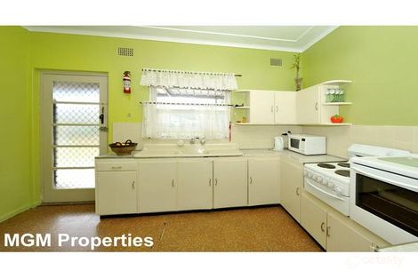 Property photo of 27 Henry Kendall Crescent Mascot NSW 2020