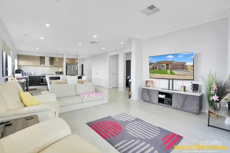 Property photo of 6 Cobham Rise Maddingley VIC 3340