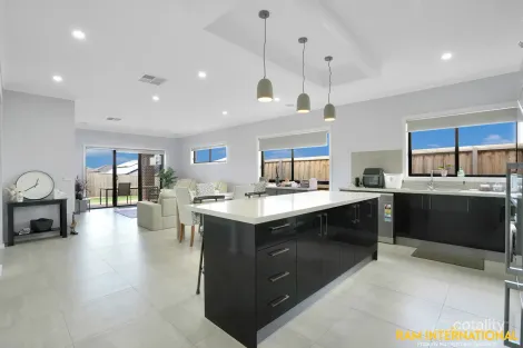 Property photo of 6 Cobham Rise Maddingley VIC 3340