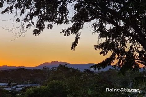 25 Butler St, New Auckland, QLD 4680