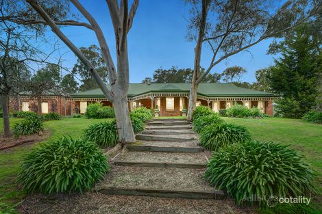 Property photo of 12 Raymond Elliot Court Park Orchards VIC 3114