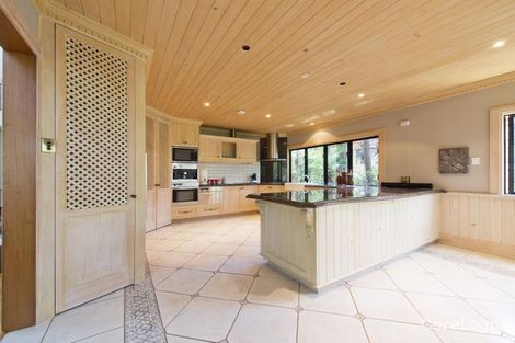Property photo of 10 Lake Breeze Drive Loganholme QLD 4129