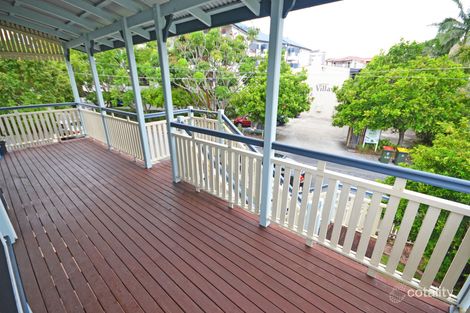Property photo of 11 Rosina Street Kangaroo Point QLD 4169