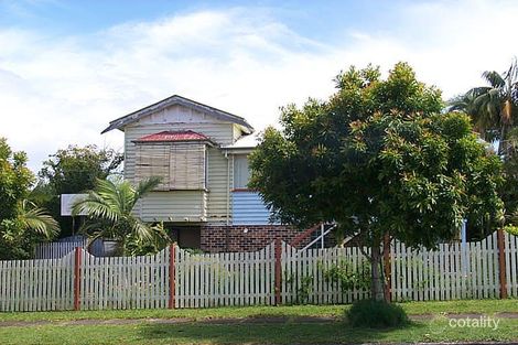 77 Adam St, Wynnum, QLD 4178