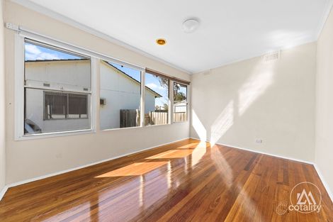 Property photo of 18 Norfolk Crescent Frankston North VIC 3200