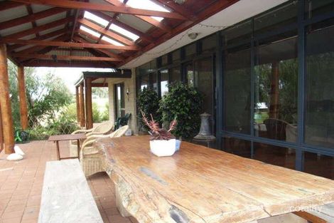 Property photo of 2 Koomal Close Peppermint Grove Beach WA 6271